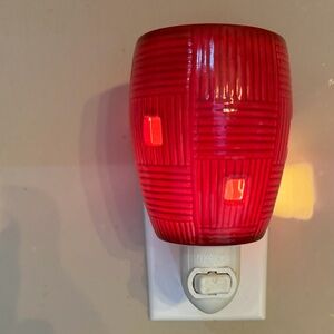 Scentsy, Scarlett Weave, Plug In, Wax Warmer, Good Condition